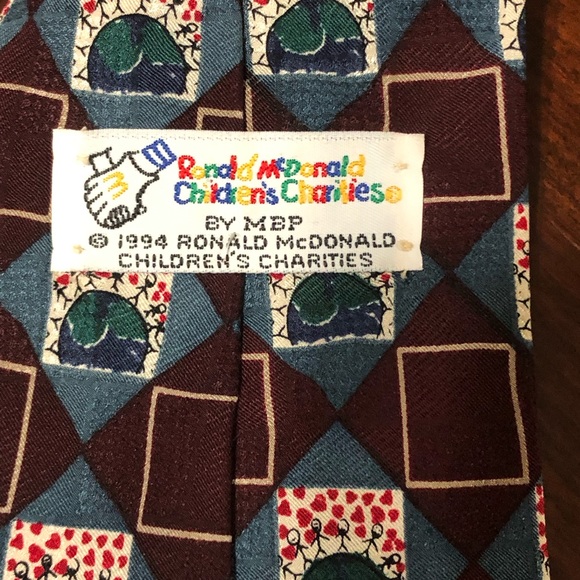 Tie - Picture 3 of 5